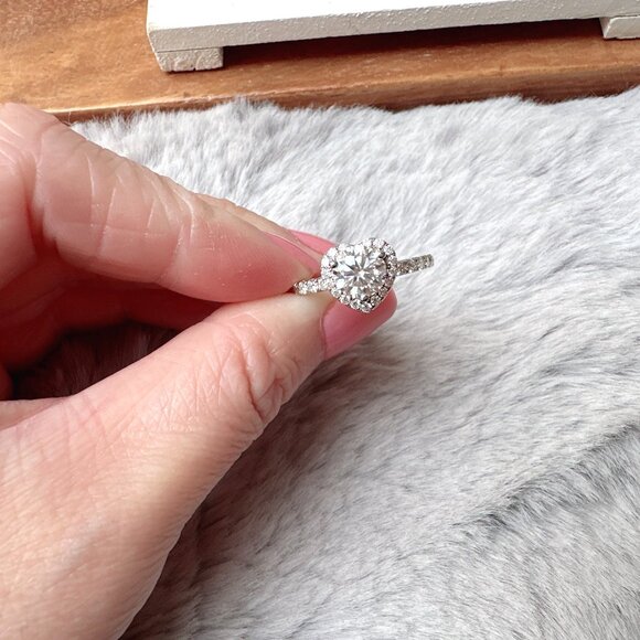1.64ct Moissanite Heart 18k White Gold Plated Sterling Silver Ring - Picture 1 of 10